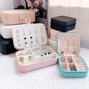 Porta Joias Delicata – Organização e Elegância para Suas Joias em Qualquer Lugar, Cabe Até na Bolsa de Viagem!