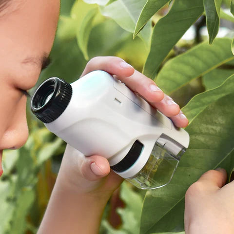 Microscópio Portátil de  Mão Infantil  Mart– Ilumine o Conhecimento com Diversão para seu Filho
