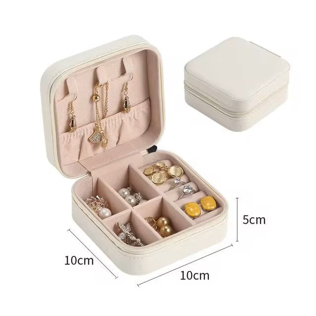 Porta Joias Delicata – Organização e Elegância para Suas Joias em Qualquer Lugar, Cabe Até na Bolsa de Viagem!